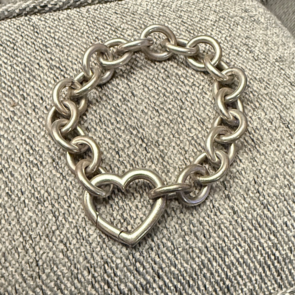 Elegant Silver Heart Chain Bracelet